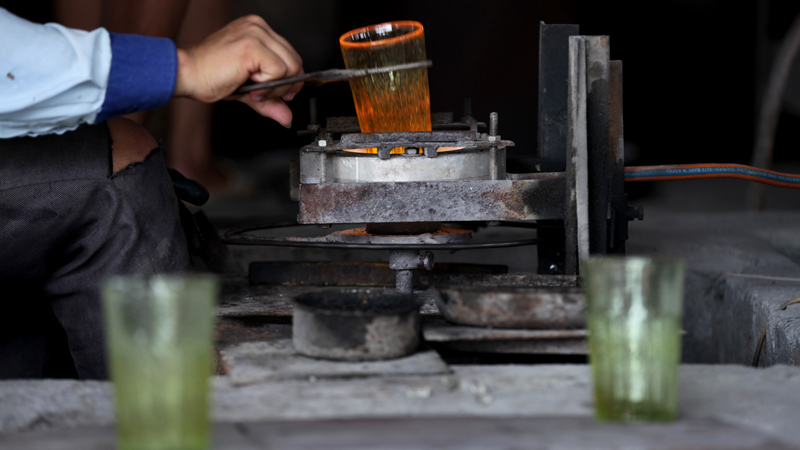 Nơi[-]làm[-]cốc[-]vại[-]chỉ[-]để[-]uống[-]bia[-]hơi[-]Hà[-]Nội